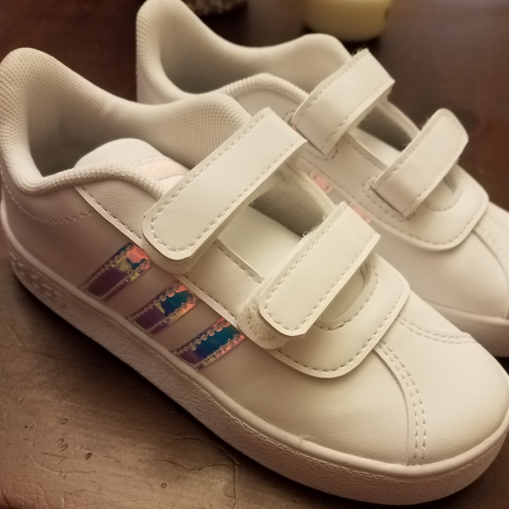 Adidas VL court